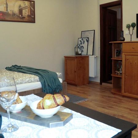 Palma Apartmanok Szallashely Szazhalombatta 6A Extérieur photo