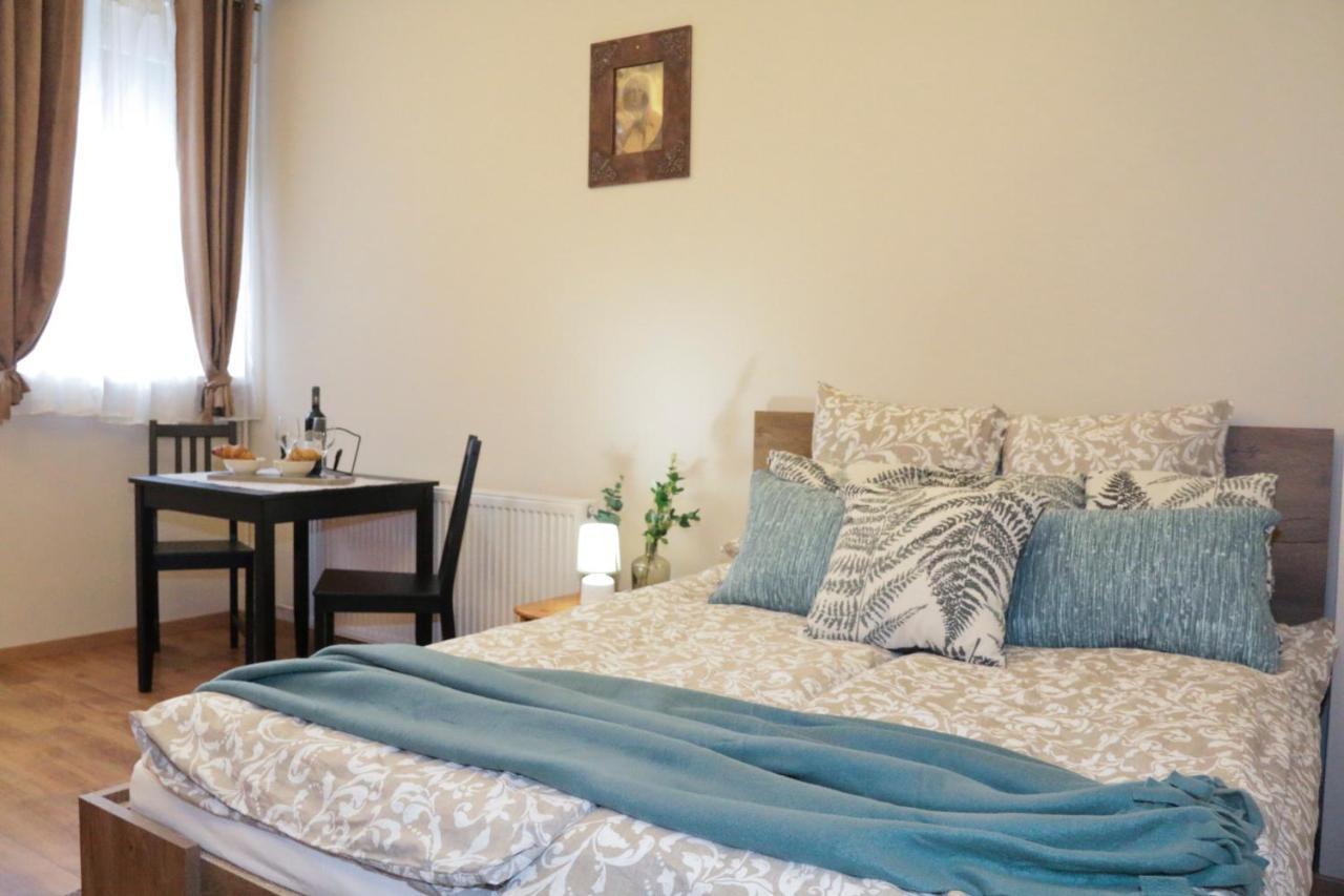 Palma Apartmanok Szallashely Szazhalombatta 6A Extérieur photo