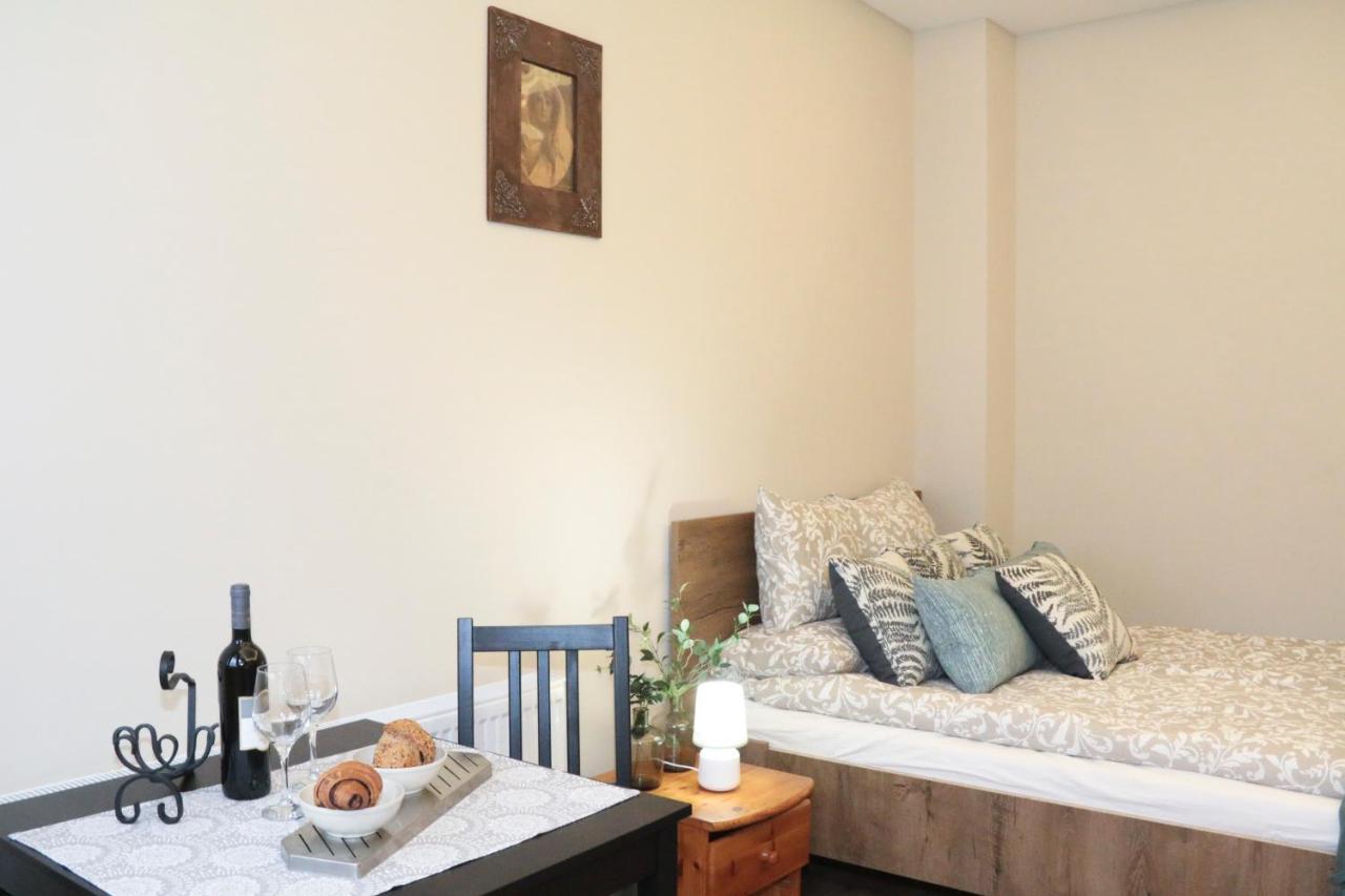 Palma Apartmanok Szallashely Szazhalombatta 6A Extérieur photo